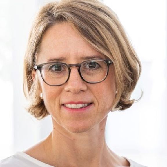 Veronika Stoll